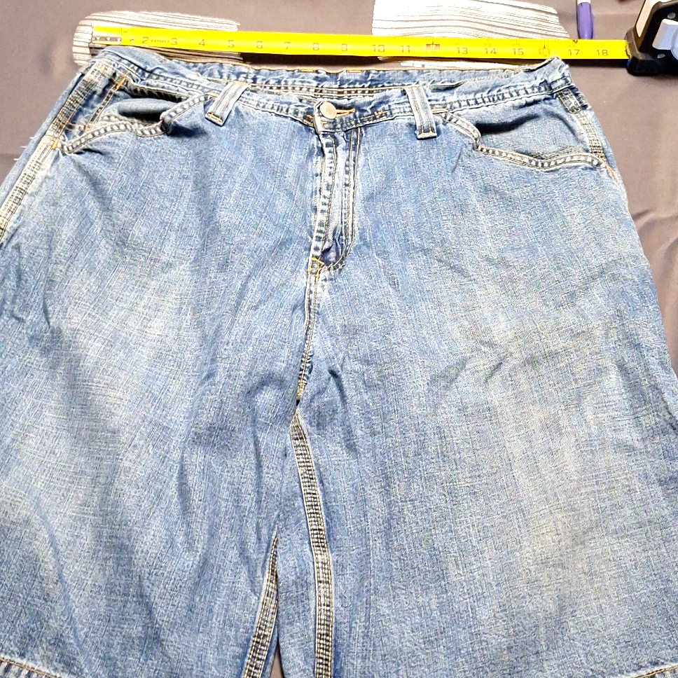 Lucky Brand Cargo Shorts Size 33